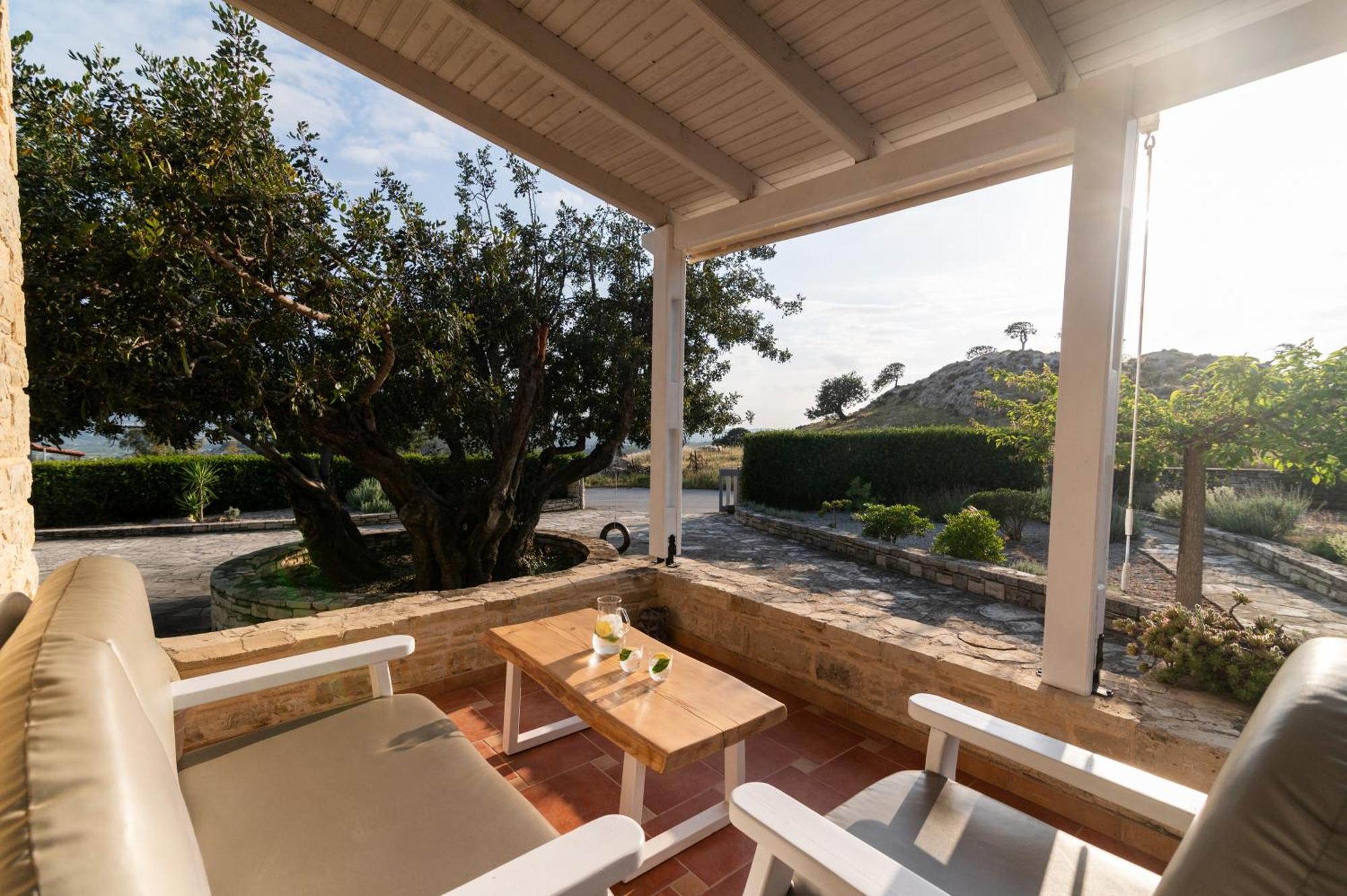 Carob Villa Moirai Luaran gambar